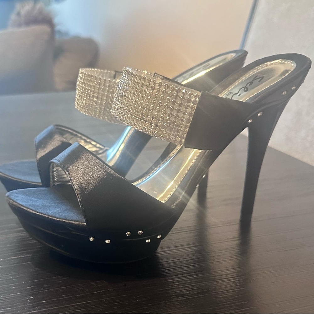 Summer Rio Platform Heels - Picture 2 of 4